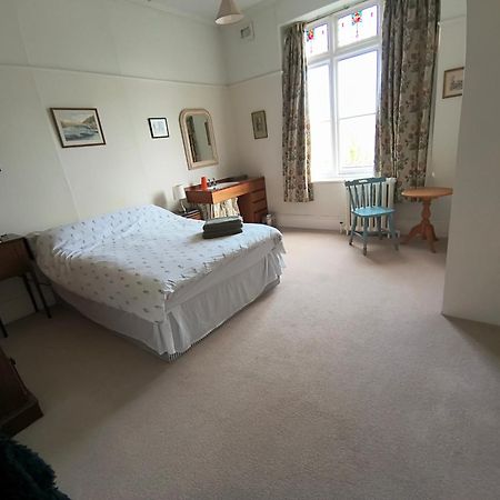 ランダバリーTranquil Getaway Near Brecon Beaconsアパートメント エクステリア 写真